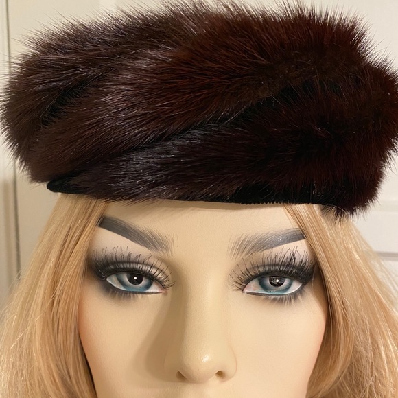 Vintage Mink Hat - Picture 15 of 15
